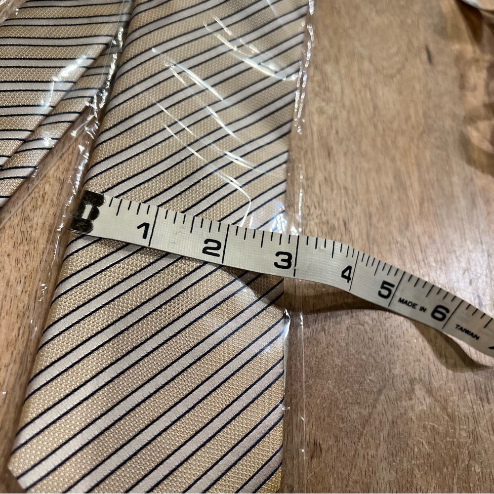 Yves Saint Laurent YSL Striped Silk Tie - Picture 7 of 7